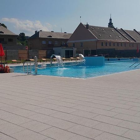 Apartmán Náměstí Hostinné Exterior foto